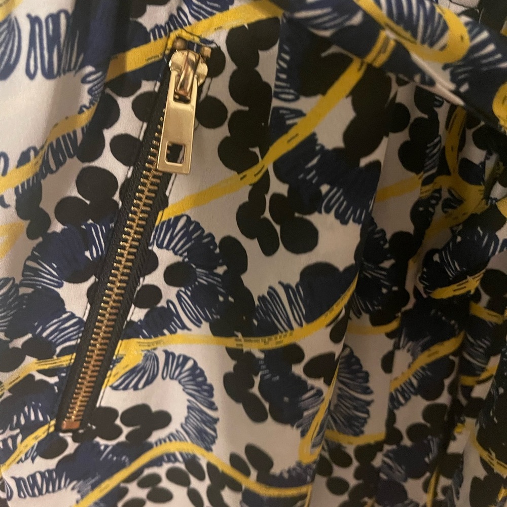 Fun pattern romper - Picture 2 of 4